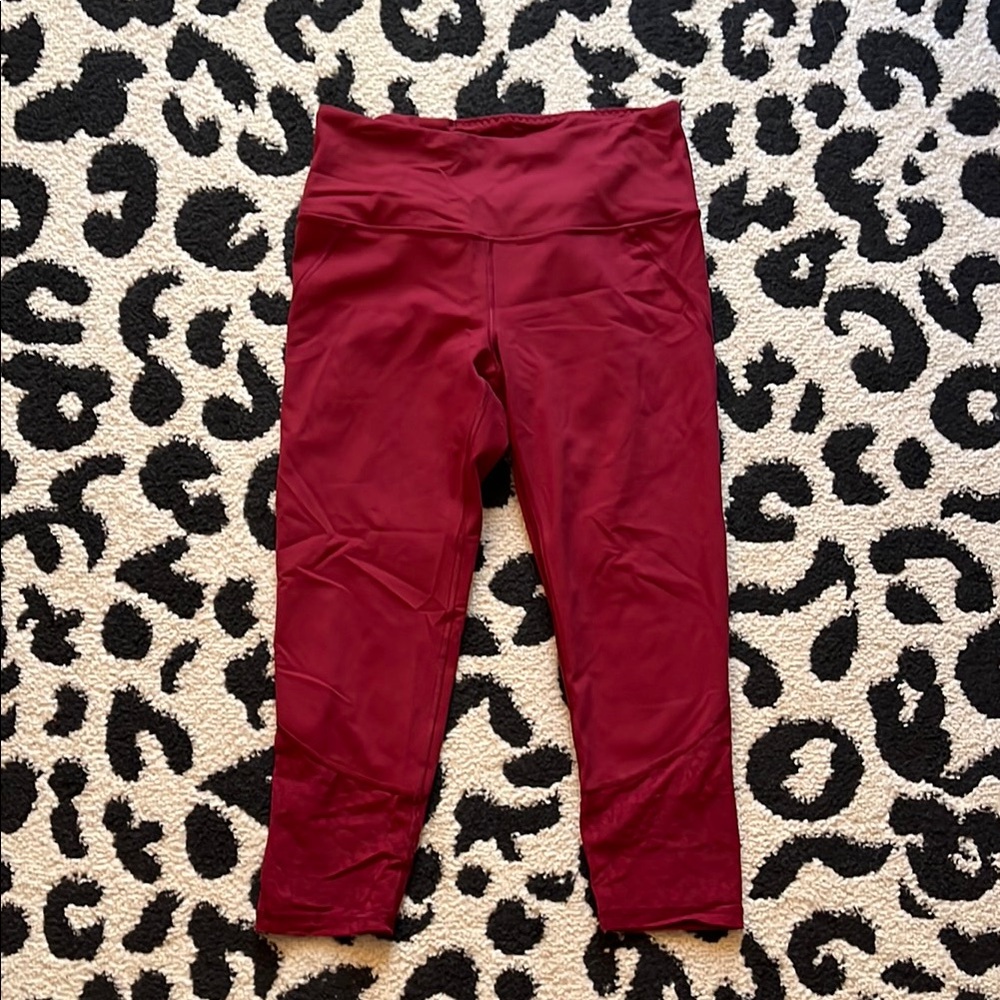 Victoria Secret Knockout Capri Leopard Leggings!